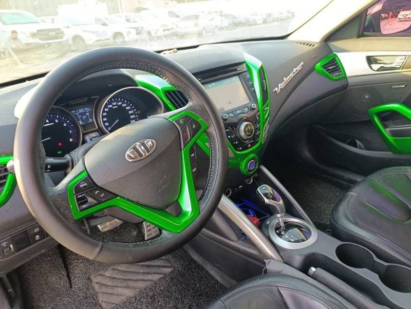 2012 Hyundai Veloster STANDARD thumbnail 5