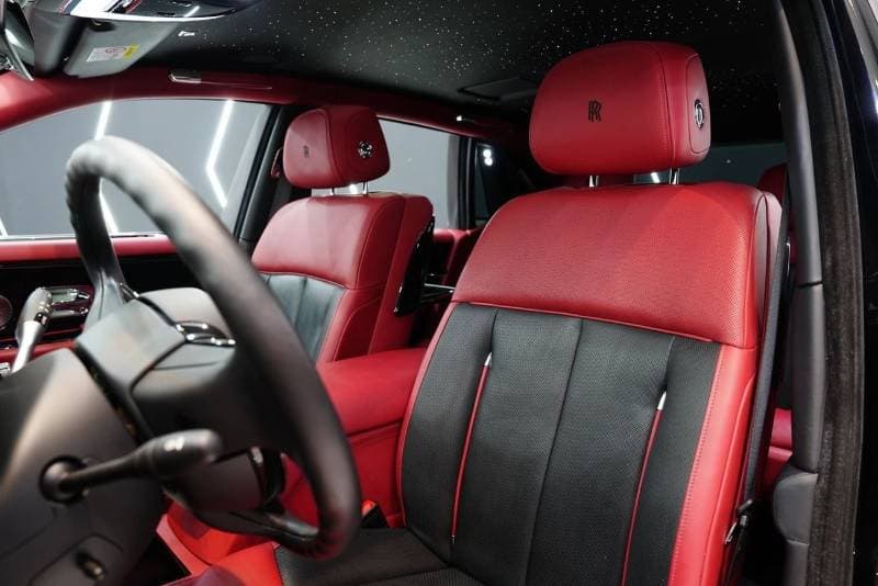 2018 Rolls Royce Phantom STANDARD thumbnail 6