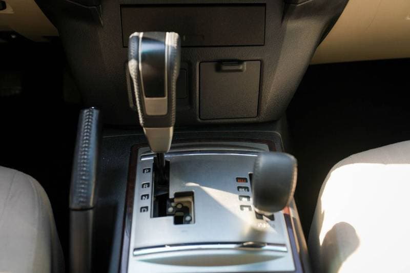 2017 Mitsubishi Pajero GLS MIDLINE thumbnail 5