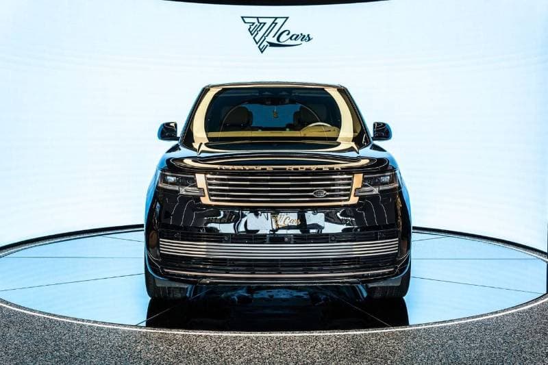 2025 Land Rover Range Rover SV P615 SWB thumbnail 2