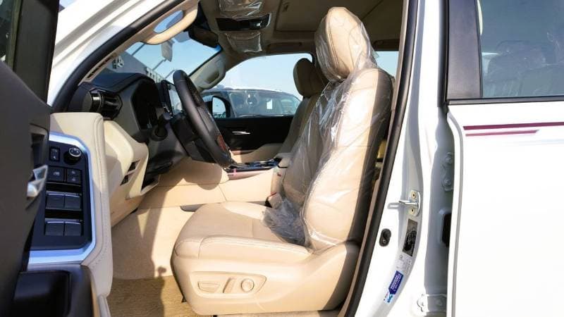 2026 Toyota Land Cruiser GXR thumbnail 8