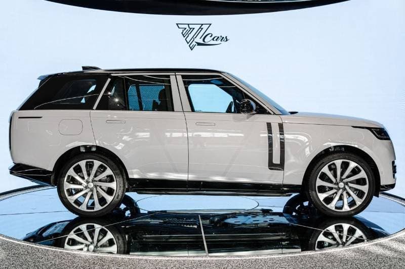 2026 Land Rover Range Rover AUTOBIOGRAPHY P530 thumbnail 5
