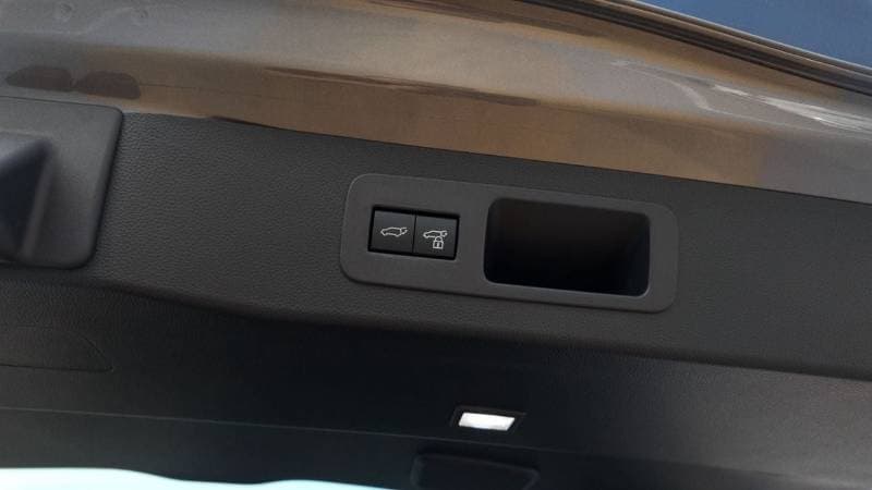 2026 Lexus LX600 SIGNATURE thumbnail 6