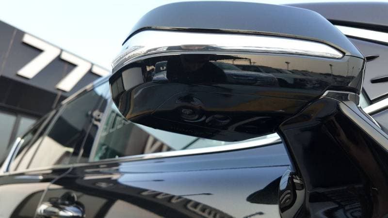 2026 Lexus LX600 SIGNATURE thumbnail 5