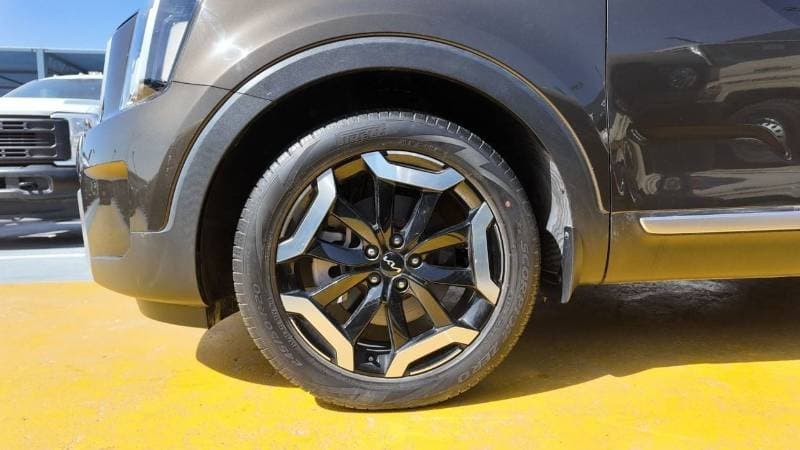 2023 Kia Telluride thumbnail 4