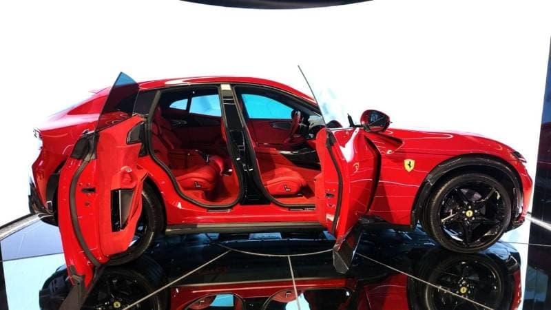2026 Ferrari Purosangue STANDARD thumbnail 6