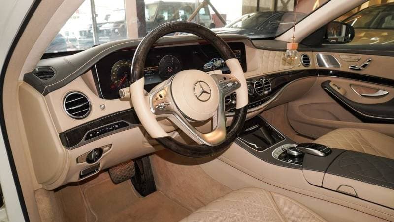 2018 Mercedes Benz S560 STANDARD thumbnail 4