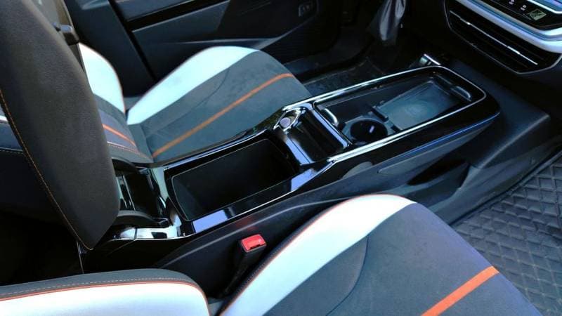 2022 Volkswagen ID.6 CROSS PRO thumbnail 6
