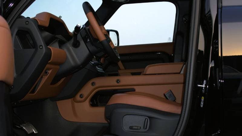 2026 Land Rover Defender octa p635 thumbnail 8