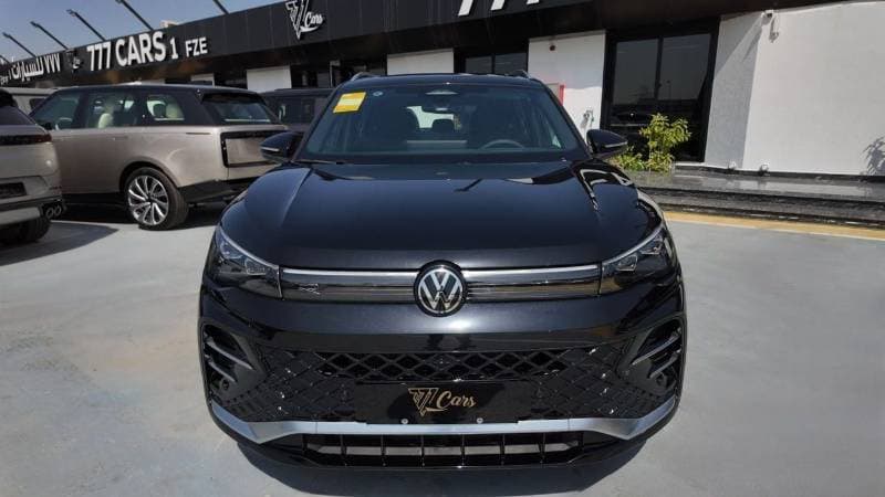 2025 Volkswagen Tiguan thumbnail 2
