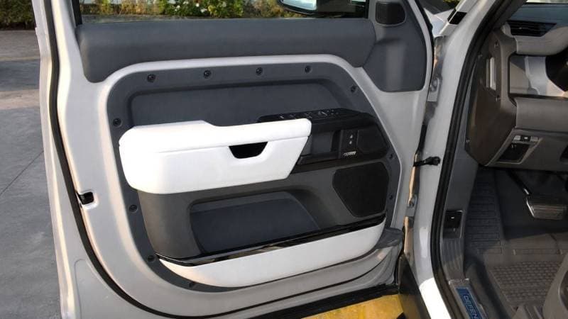 2026 Land Rover Defender 110 OCTA P635 thumbnail 7