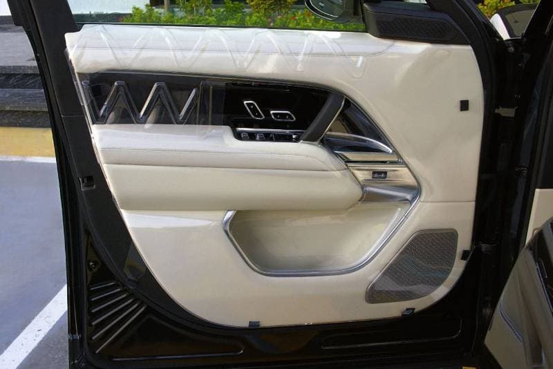 2026 Land Rover Range Rover AUTOBIOGRAPHY P530 thumbnail 7
