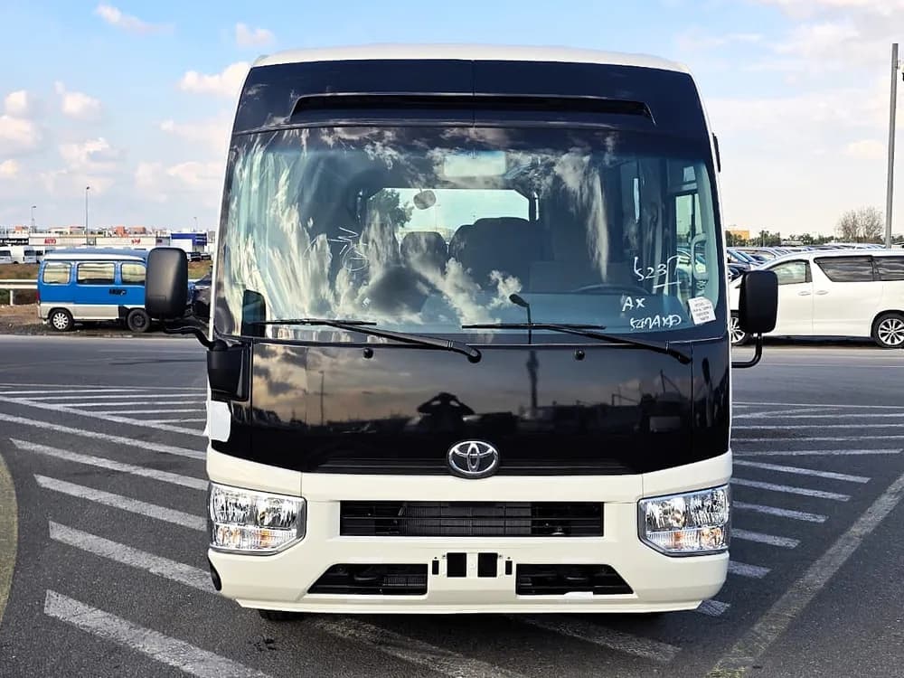 2026 Toyota Coaster thumbnail 2