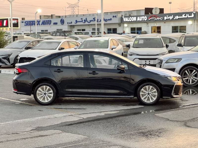 2026 Toyota Corolla XLI thumbnail 4