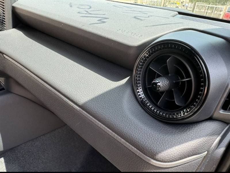 2025 Toyota Prado VXR thumbnail 7