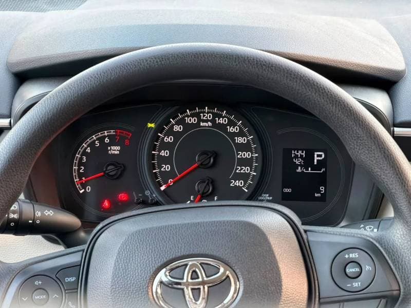 2025 Toyota Corolla XLI thumbnail 8