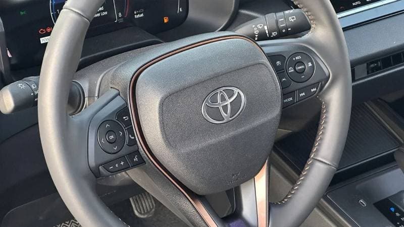 2026 Toyota Corolla Cross thumbnail 5