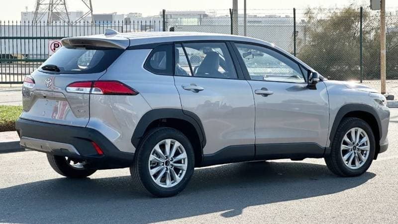 2026 Toyota Corolla Cross GLI thumbnail 4