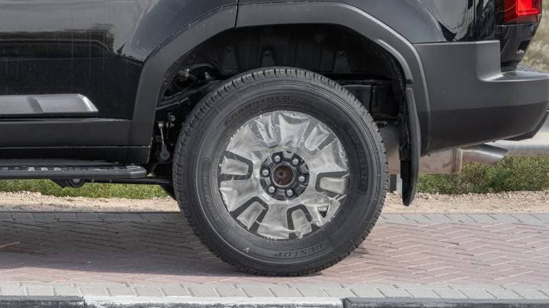 2026 Toyota Prado VXR thumbnail 8