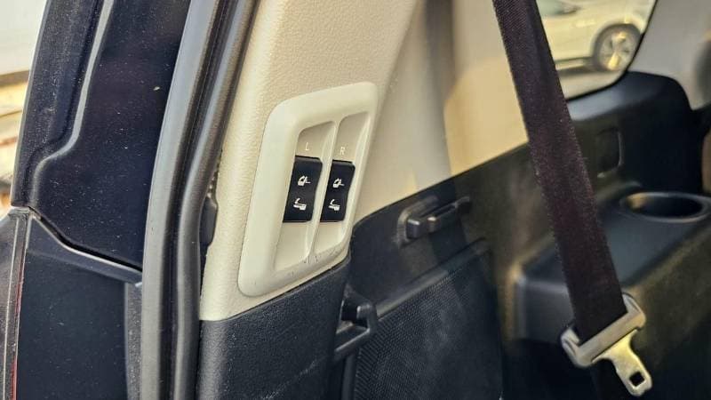 2019 Toyota Prado TOYOTA PRADO DIESEL LEFT HAND 2019 thumbnail 8