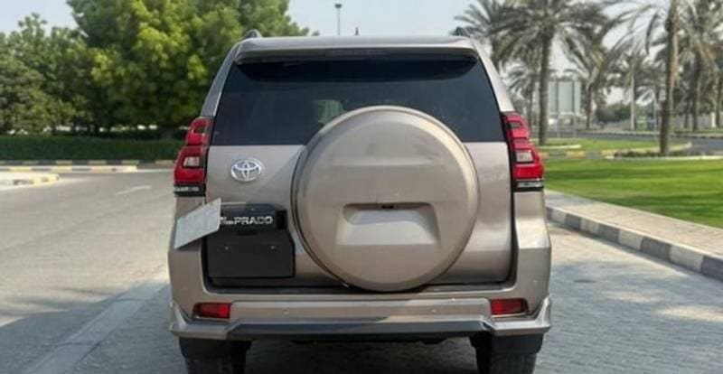 2020 Toyota Prado TX L thumbnail 3