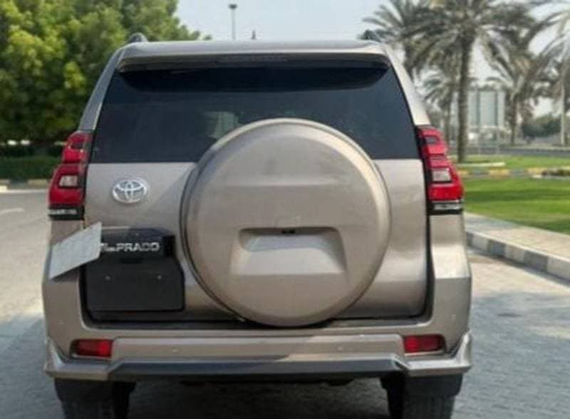 2020 Toyota Prado TX L thumbnail 8