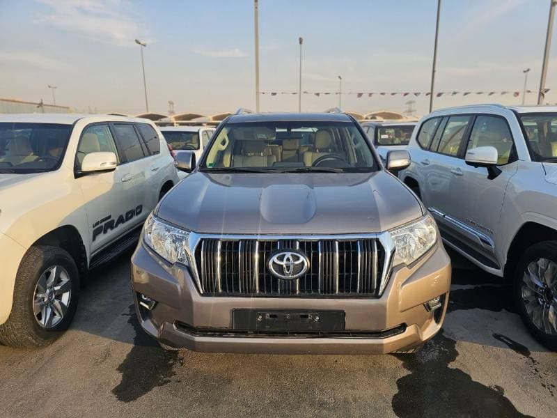 2022 Toyota Prado TX L thumbnail 2