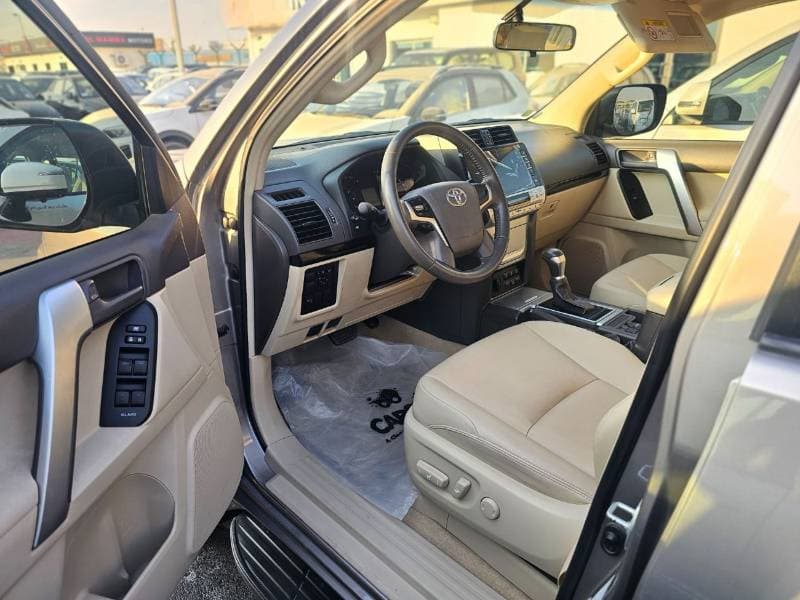 2022 Toyota Prado TX L thumbnail 7