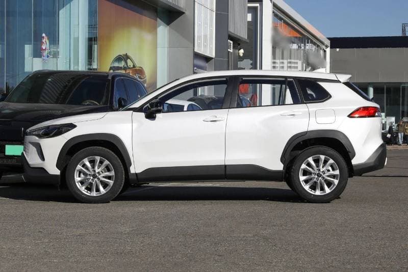 2026 Toyota Corolla Cross GLI thumbnail 6