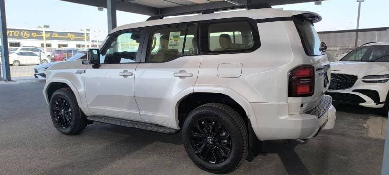 2026 Toyota Prado ADVENTURE thumbnail 7