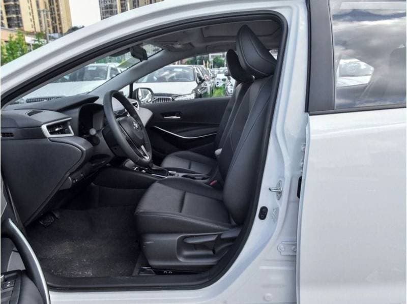 2025 Toyota Corolla XLI EXECUTIVE thumbnail 3