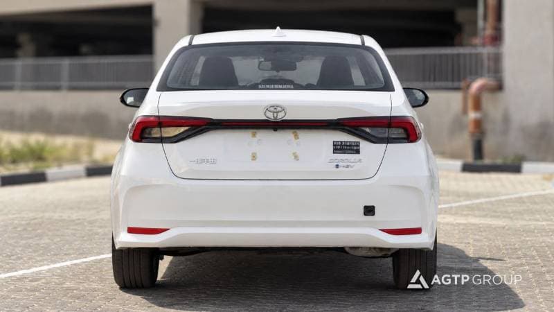 2026 Toyota Corolla XLI HEV thumbnail 5