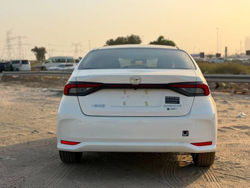 2026 Toyota Corolla XLI HEV thumbnail 5