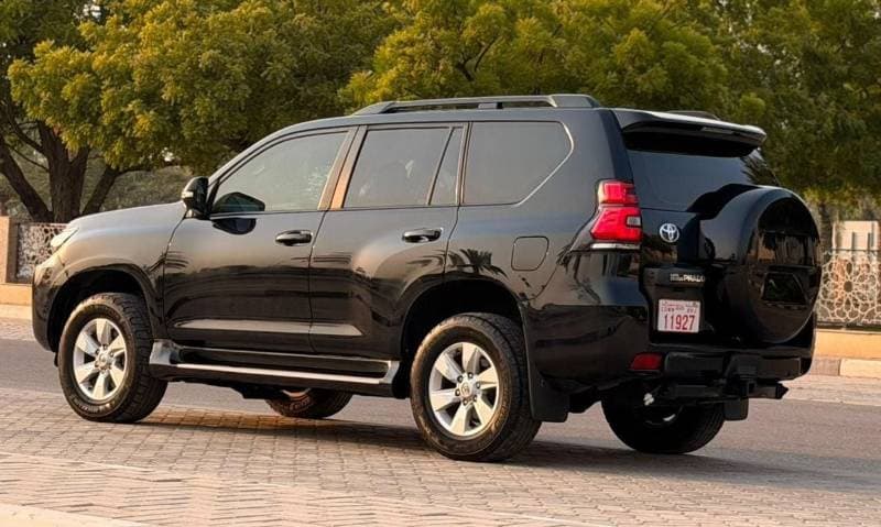 2022 Toyota Prado TX L thumbnail 5