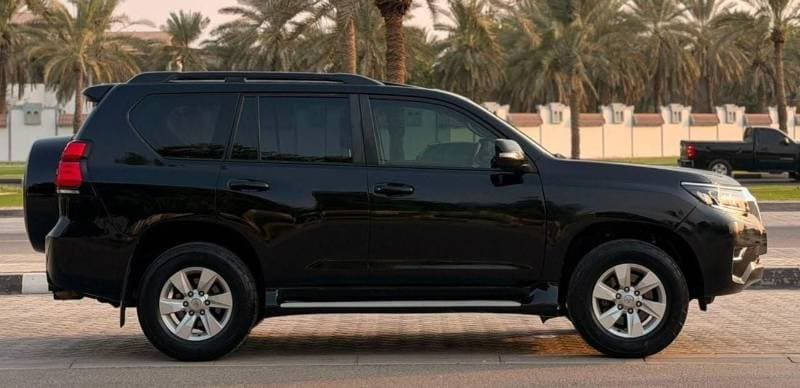 2022 Toyota Prado TX L thumbnail 6