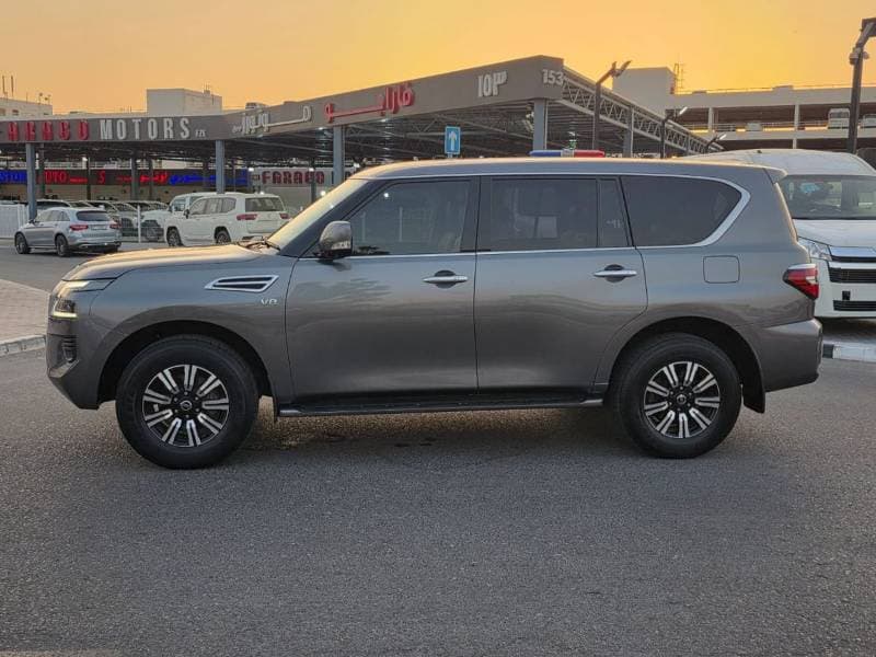 2021 Nissan Patrol XE thumbnail 8