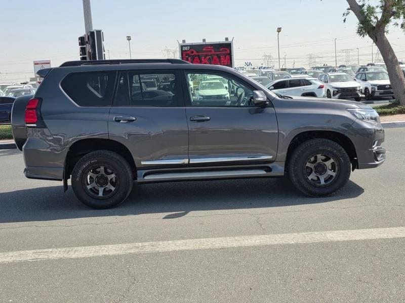 2015 Toyota Prado TX L thumbnail 6