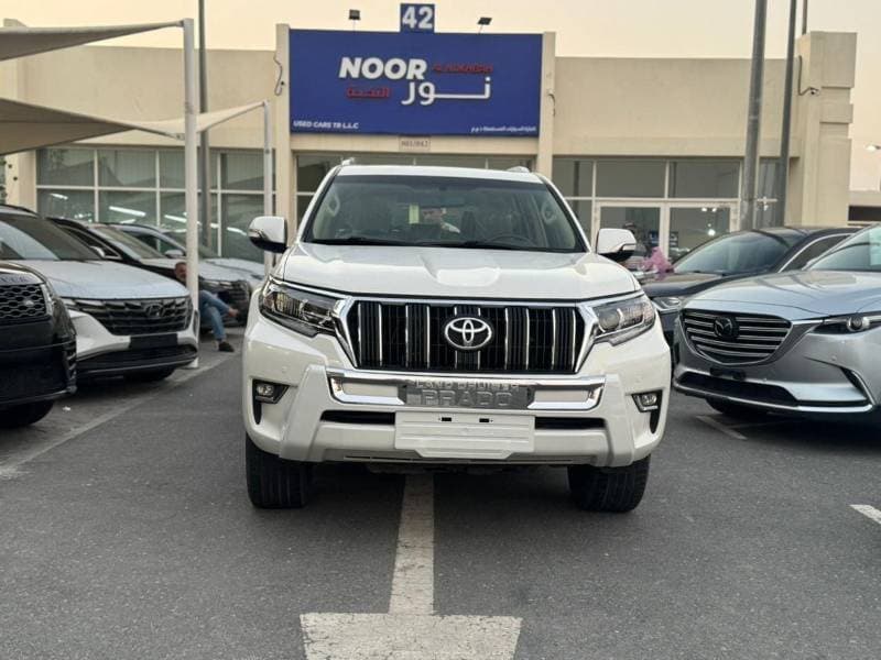 2019 Toyota Prado GXR thumbnail 2
