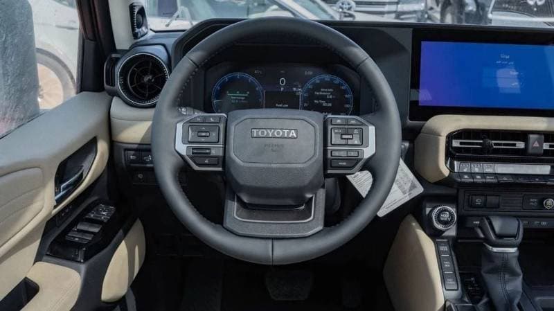 2025 Toyota Prado VXR thumbnail 7
