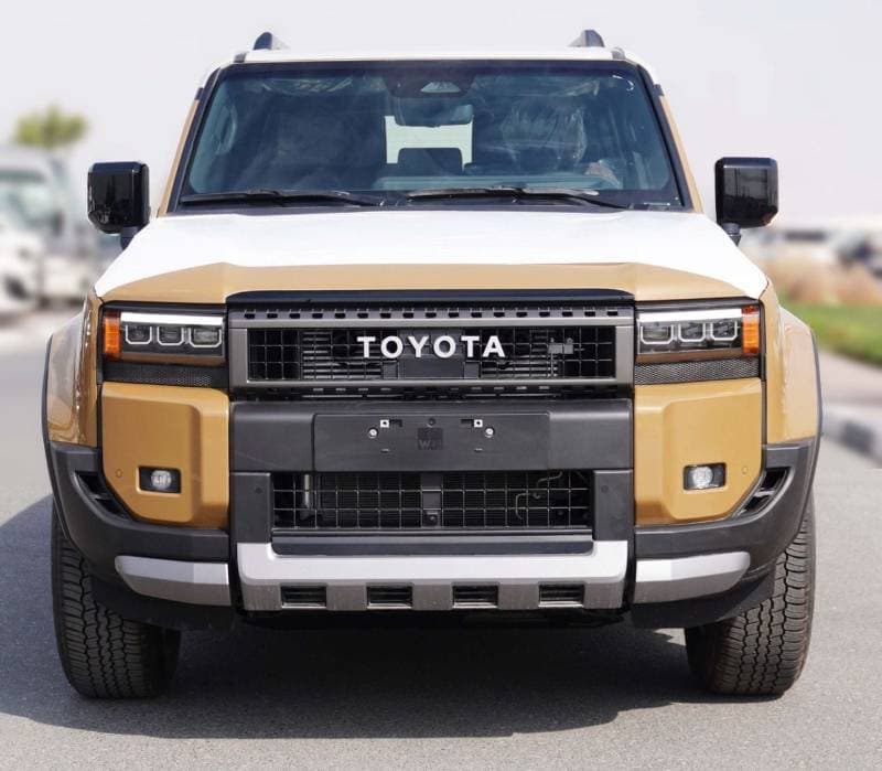 2025 Toyota Prado VXR thumbnail 2