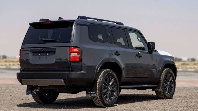 2025 Toyota Prado GXR thumbnail 4