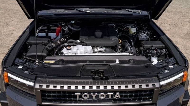 2025 Toyota Prado GXR thumbnail 8
