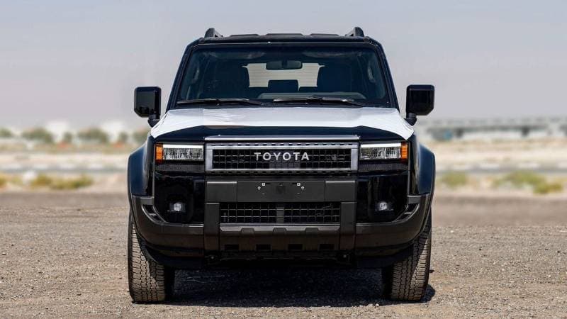 2025 Toyota Prado TXR thumbnail 2