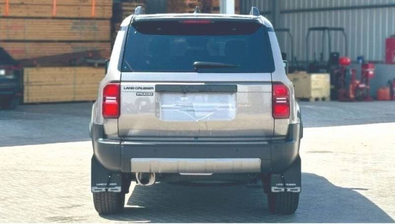 2025 Toyota Prado VXR thumbnail 5