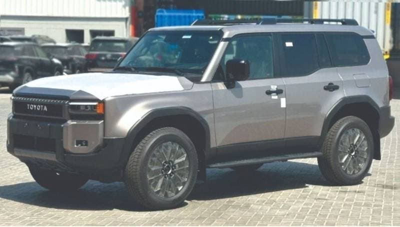 2025 Toyota Prado VXR thumbnail 3