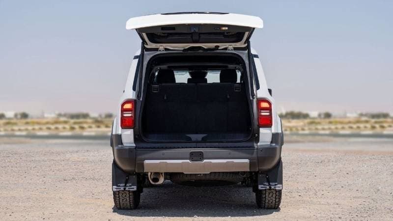 2025 Toyota Prado GXR thumbnail 8