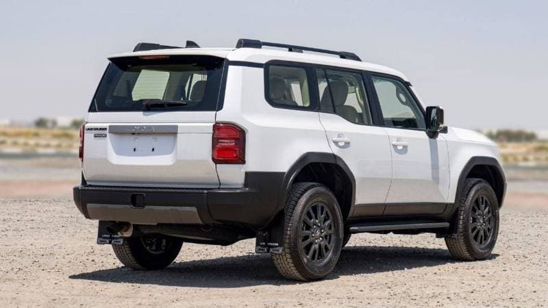 2024 Toyota Prado GXR thumbnail 4