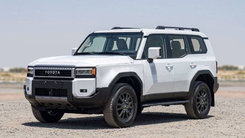 2025 Toyota Prado GXR thumbnail 2