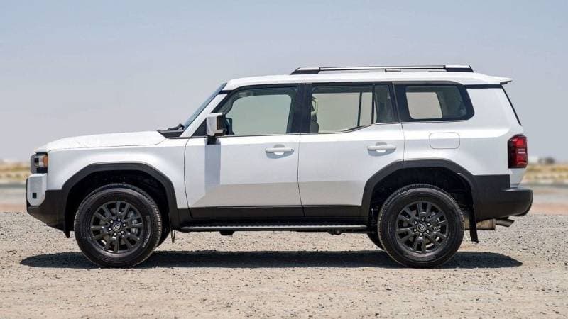 2025 Toyota Prado GXR thumbnail 3