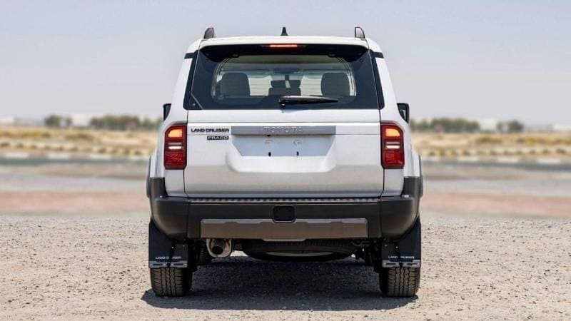 2025 Toyota Prado GXR thumbnail 7